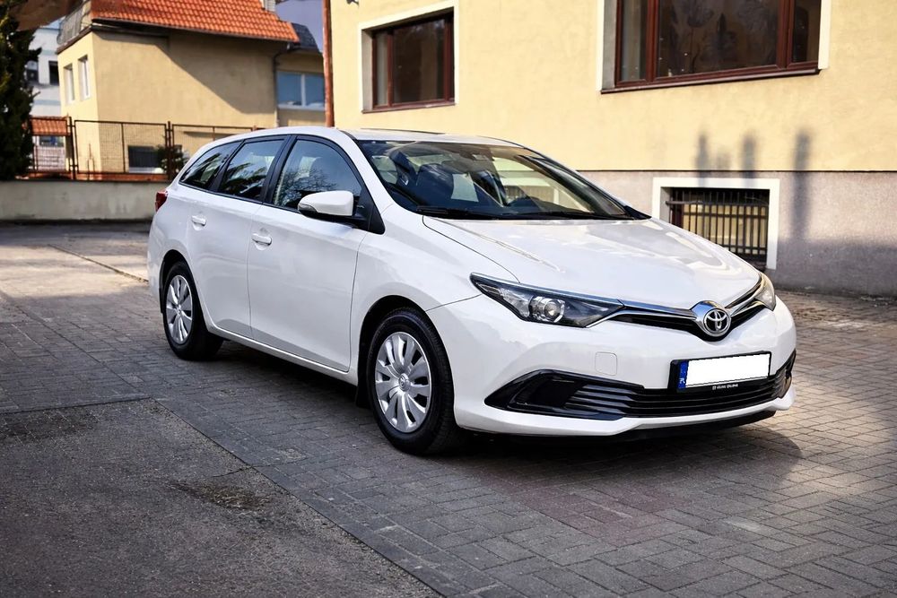 Toyota Auris / Zadbana / I rej 2019 / FV 23%