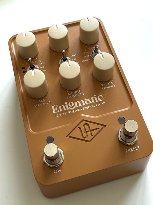 Universal Audio UAFX Enigmatic ’82 — Como novo