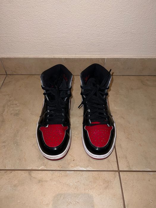 Air Jordan 1 High Patent Red