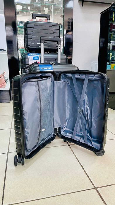 Валіза на колесах