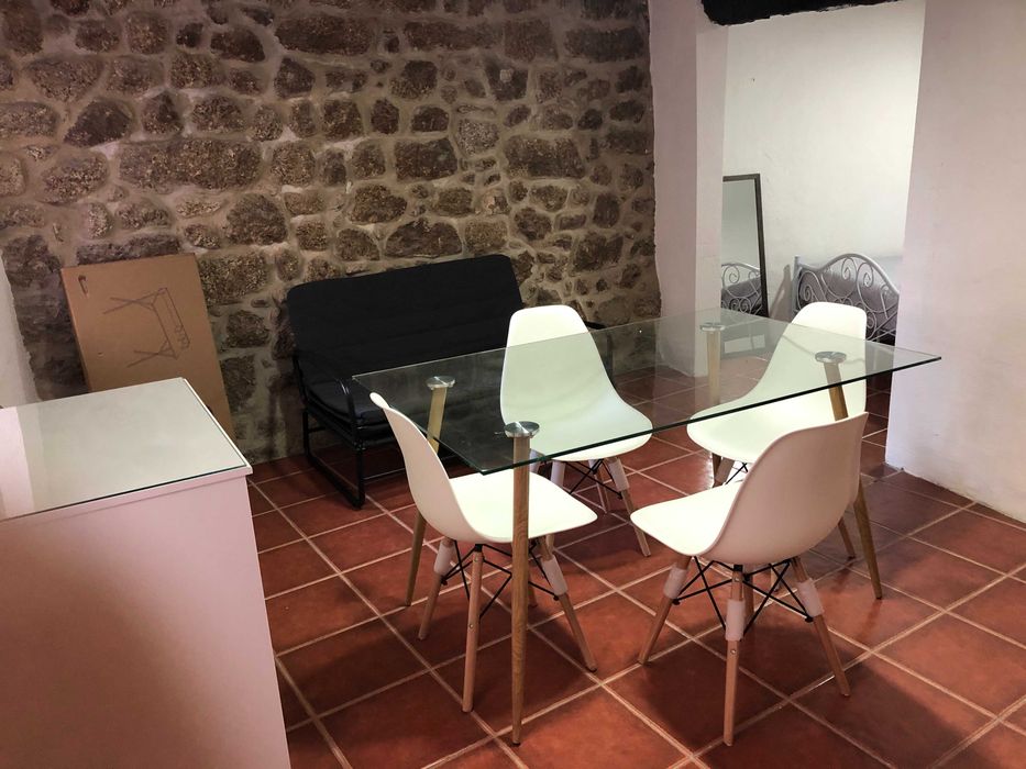 Arrenda-se T1 muito próximo do pólo principal da UBI e do pelourinho.,