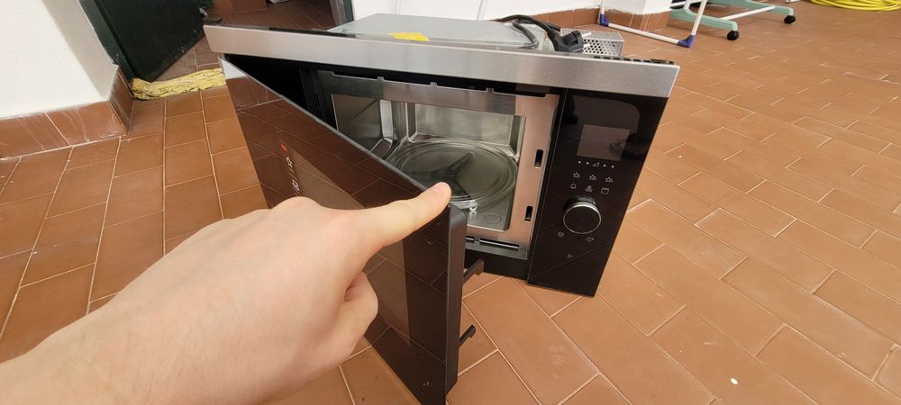 Microondas AEG encastre