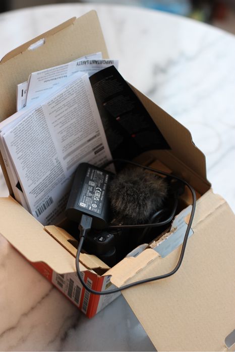 Sony ZV-1A – jak nowy, użyty raz, komplet pudełkowy + futerko