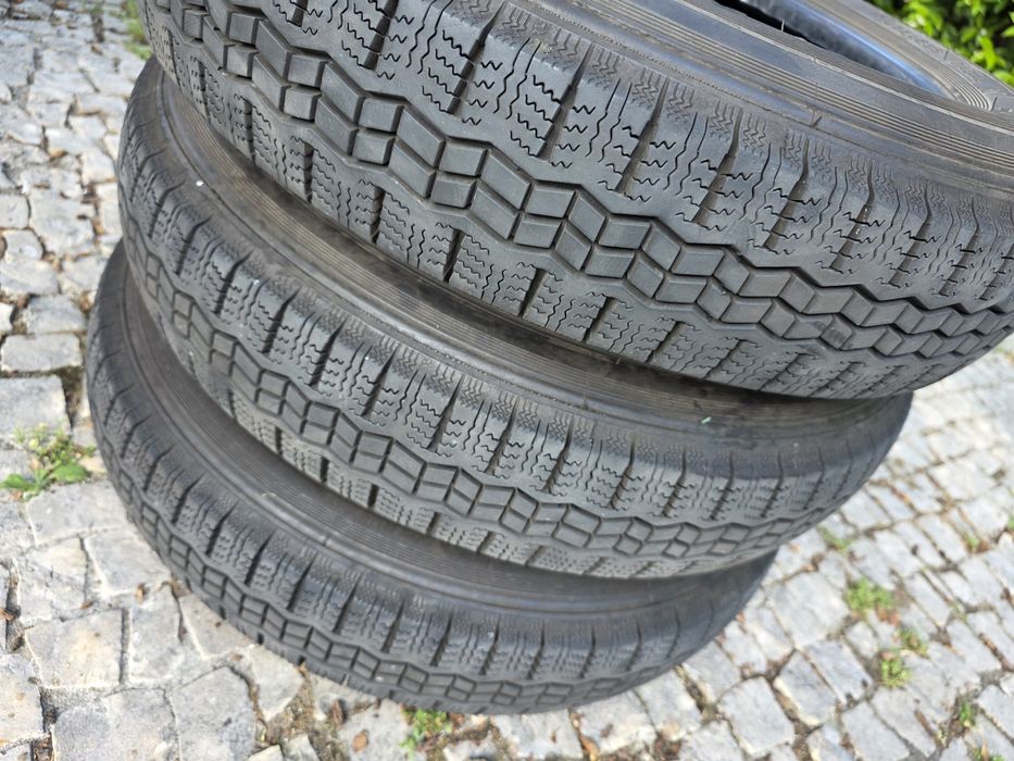 3 pneus Michelin 155 R15