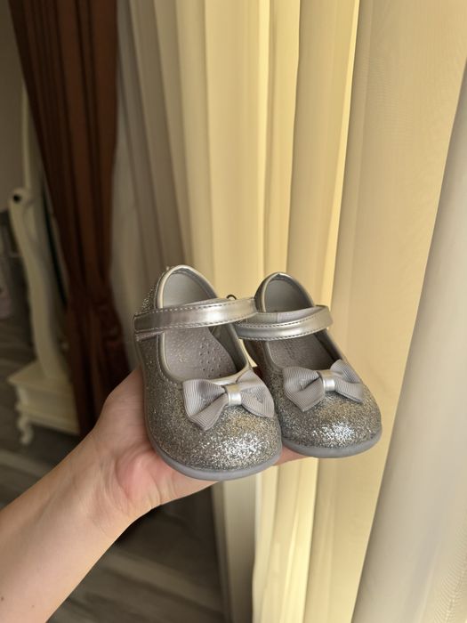 Туфлі для дівчинки 22 розмір