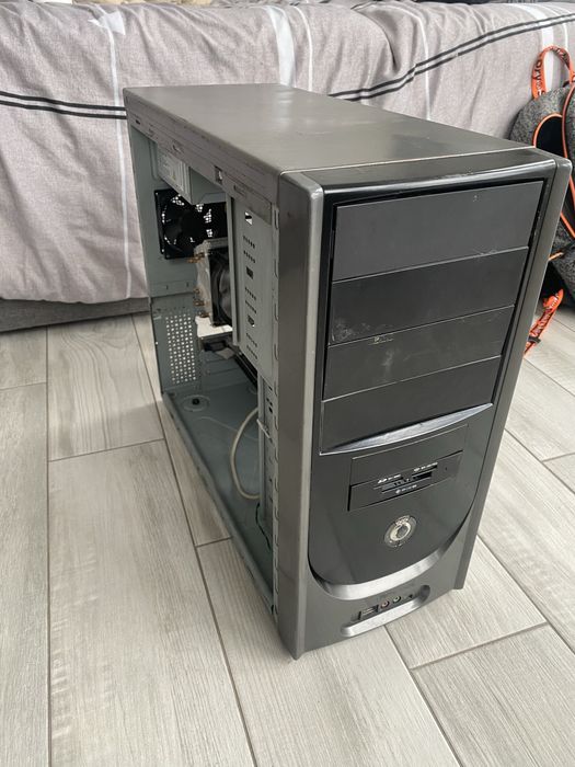 Офисный компьютер.