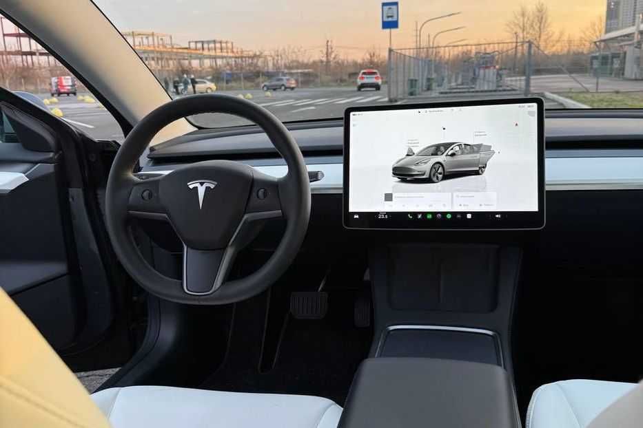 Продам Tesla Model 3 Long Range Dual Motor 2022 года
