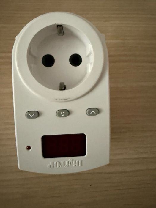 Реле напруги біле