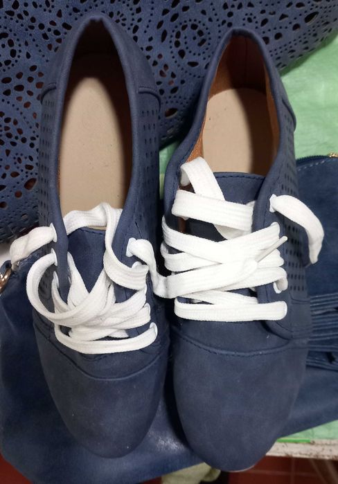 Saco/mala e sapatos tam 36 em azul
