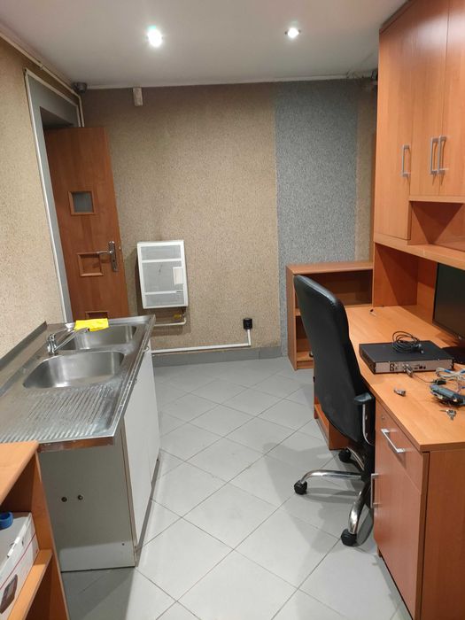 LOKAL Do Wynajęcia   po drugiej stronie Biedronka