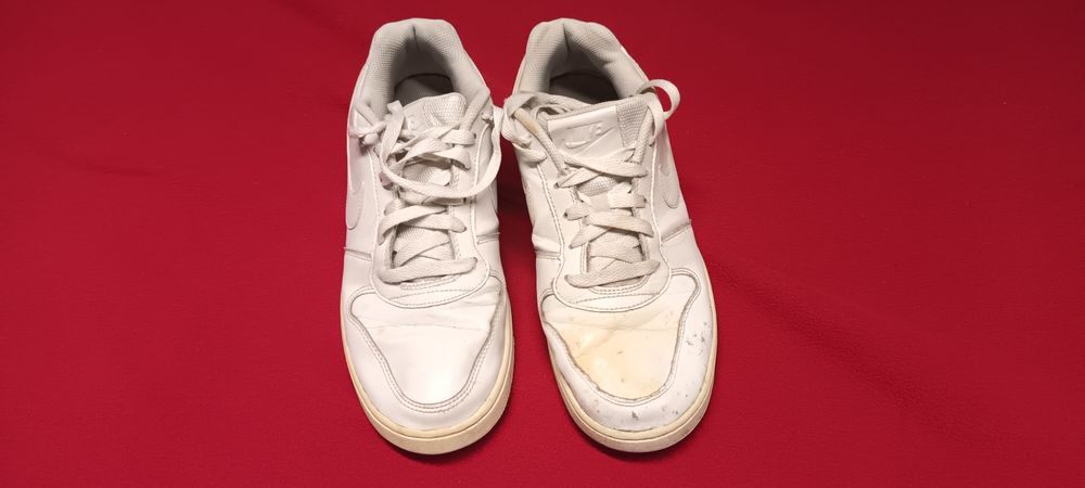 Tenis Nike usados nr42.