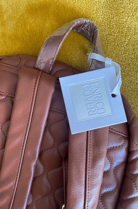 Mochila castanha Enrico Coveri