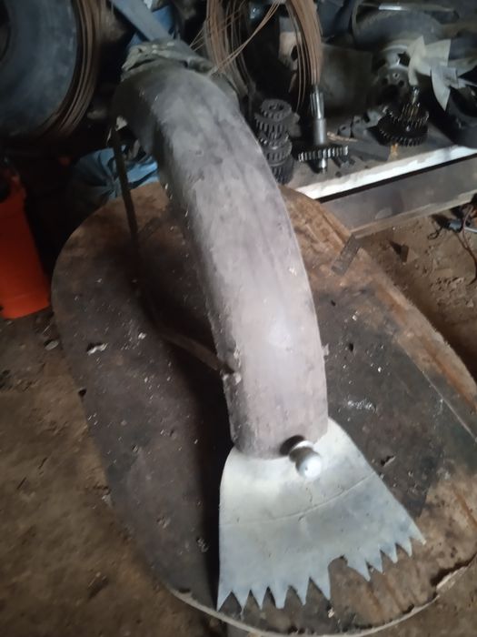 Болотнік,щиток мопеда