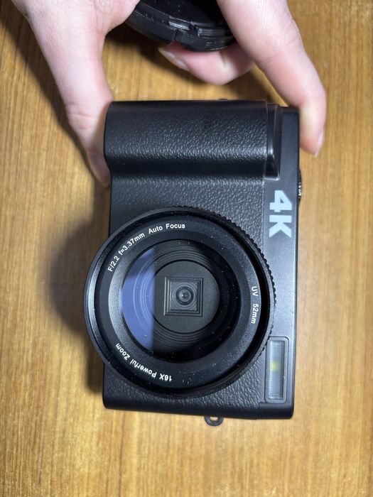 aparat cyfrowy 16xzoom optyczny  4K 48MP 32GB czarny