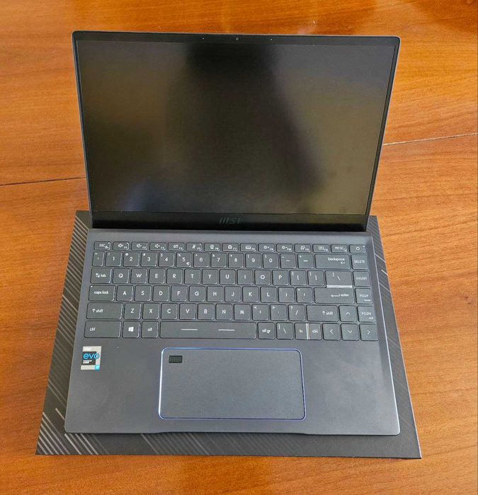 Laptop MSI Prestige 14 Evo A11M