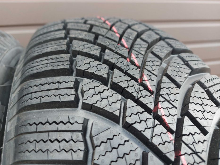 Nowe Opony Para 215.65R16 98H Bridgestone Blizzak LM005 RFT RUN-FLAT SUV / 4x4
