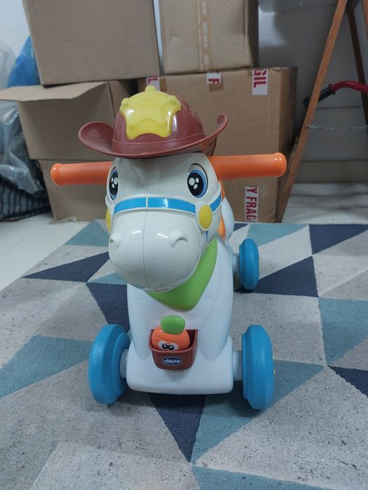 Cavalinho chico para crianca