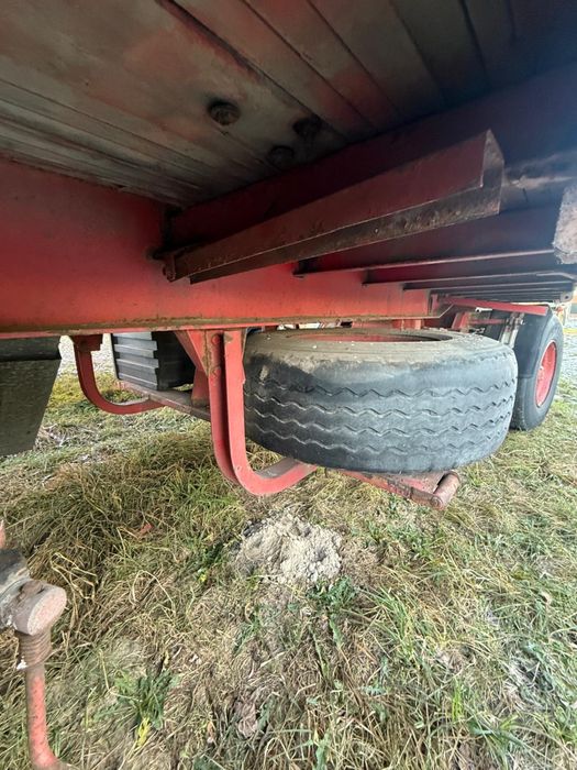 Przyczepa burtowa Kaessbohrer do zboża bel słomy