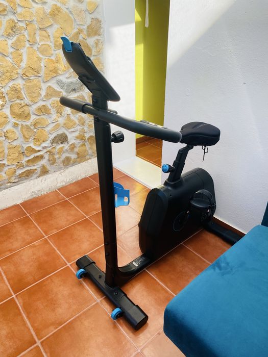 Bicicleta Estática EB 520 B – Como Nova, Pouco Uso