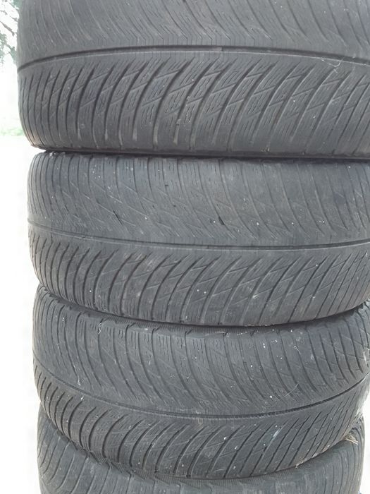 Cena za 4 Opony zimowe 235/50r18 MICHELIN