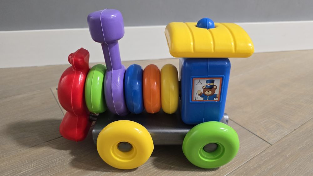 Іграшка розвиваюча "Funny train"
