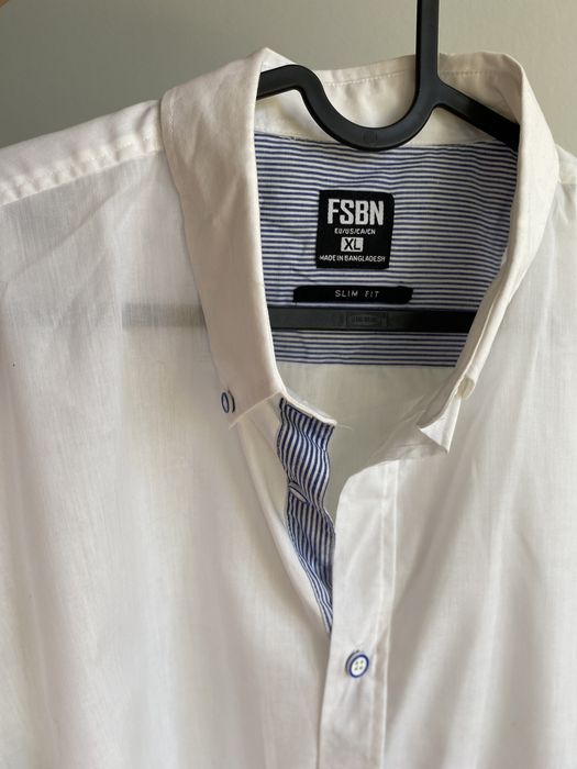 Koszula męska biała na guziki XL elegancka garniturowa niebieskie FSBN