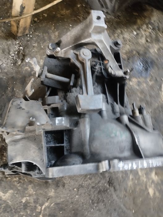 КПП коробка передач Форд Фокус 1.6 tdci 16V 3M5R7F096YF