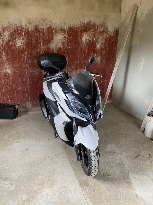 Vendo scooter kymco 300