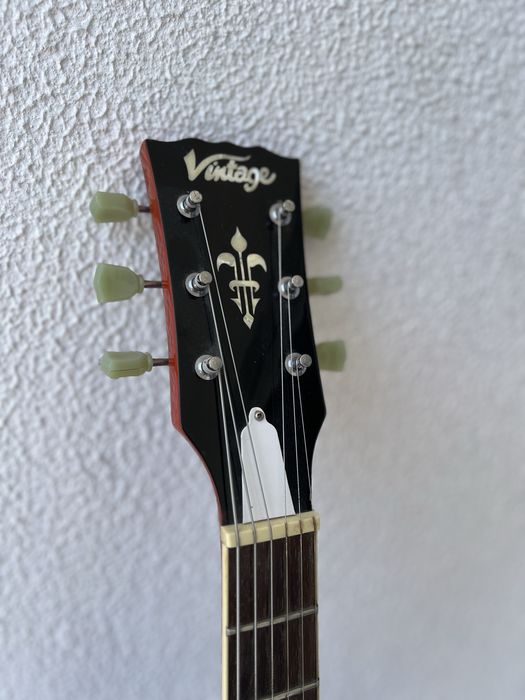 Vintage V100 Cherry Sunburst