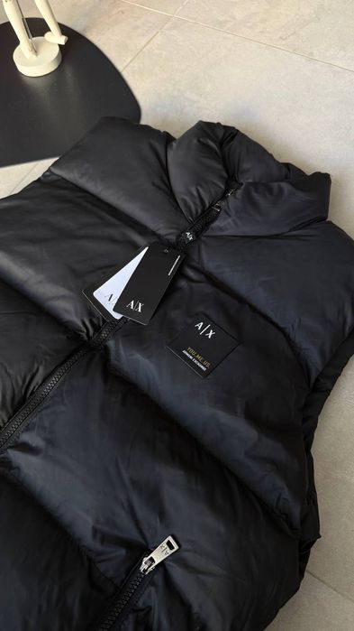 Нова  чоловіча  жилетка безрукавка Armani Exchange  розмір  M-3XL