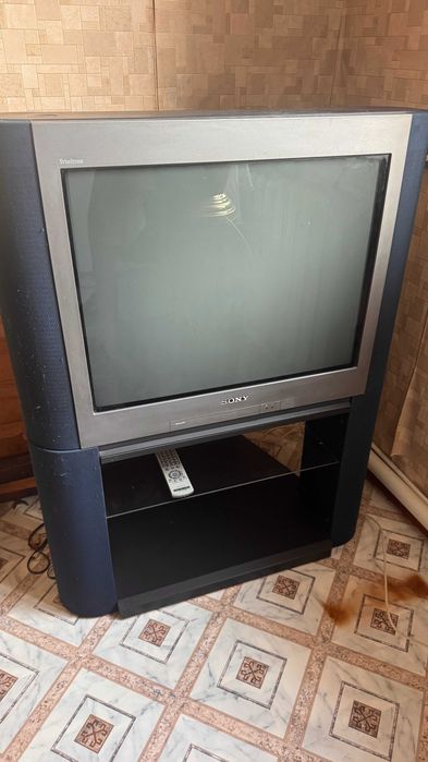 Продам телевізор Sony KV-29FC60R + фірмова тумба (комплект)