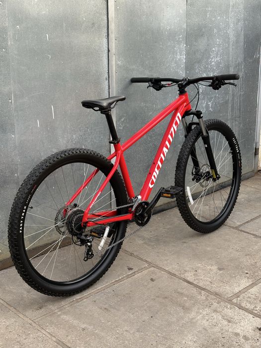Велосипед Specialized Rockhopper 2023 року (mtb,hardtail)