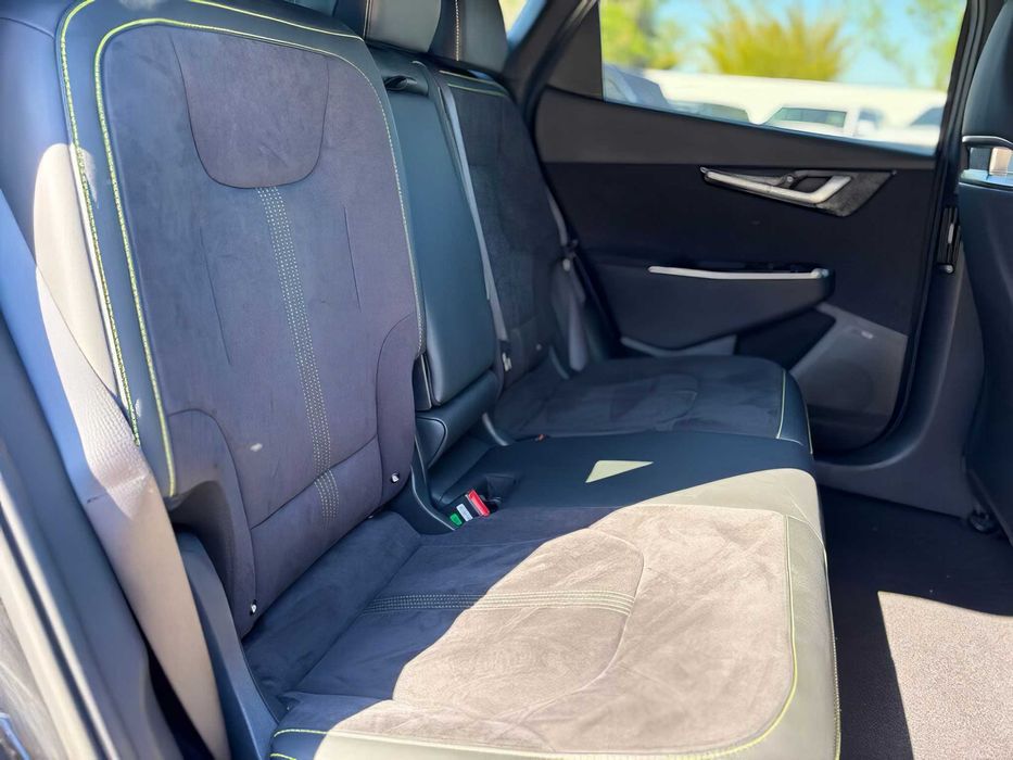 Kia EV6 GT      2023