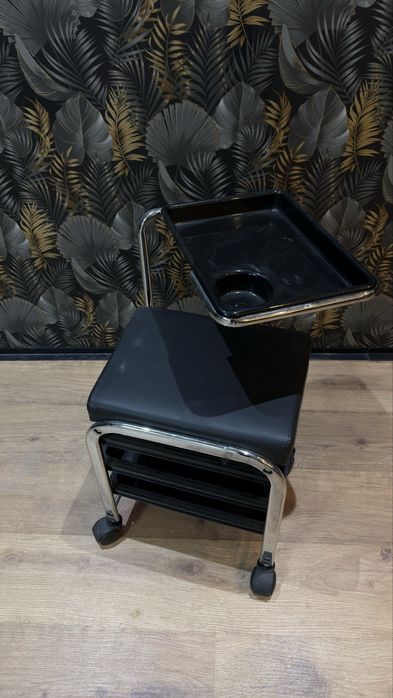 Carrinho banco para manicure