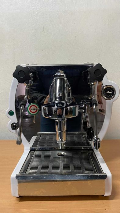 Máquina de Café La Nuova Era Cuadra