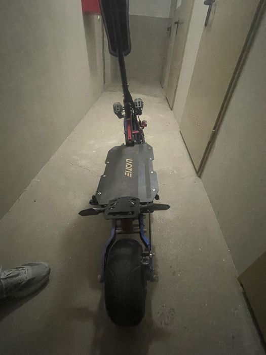 Trotinete Laotia es19