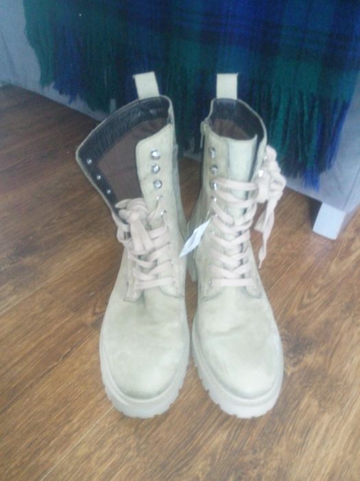 Buty zamsz do rekonstrukcjii historycznej pustynna burza