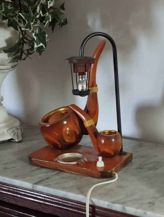 Candeeiro e Cinzeiro Vintage em Madeira