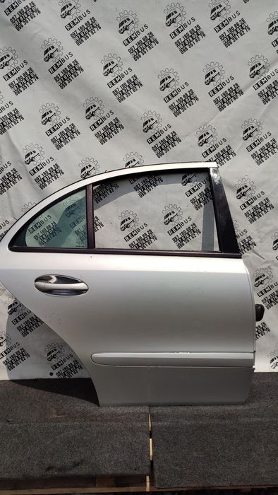 Дверка задня ліва права MB W211 в ідеальному стані