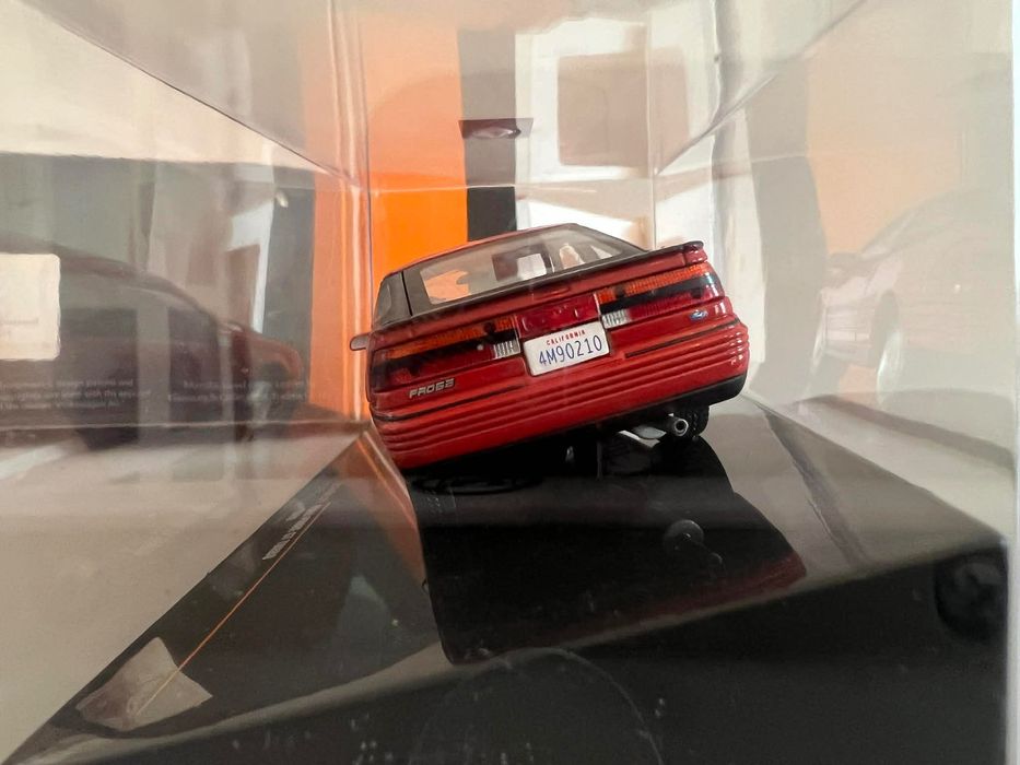 Ford Probe 1:43 IXO Model Kolekcjonerski