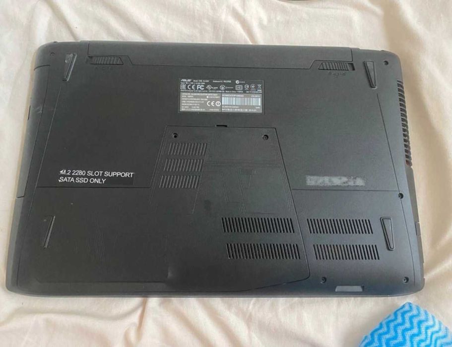 Laptop ASUS ROG GL552vw