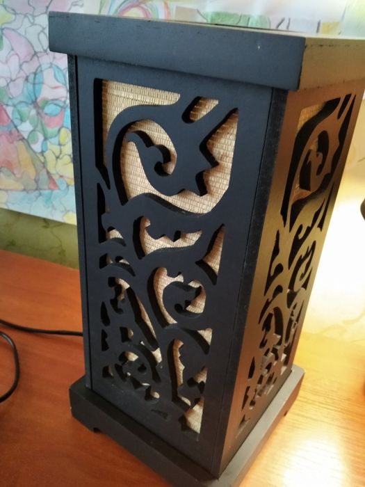 Винтажная лампа ( ночник), резьба, дерево