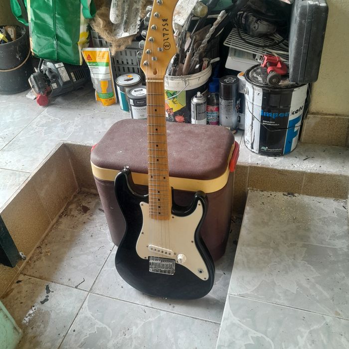 Guitarra eletrica cort