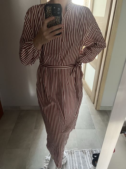 Sukienka nowa S z paskiem