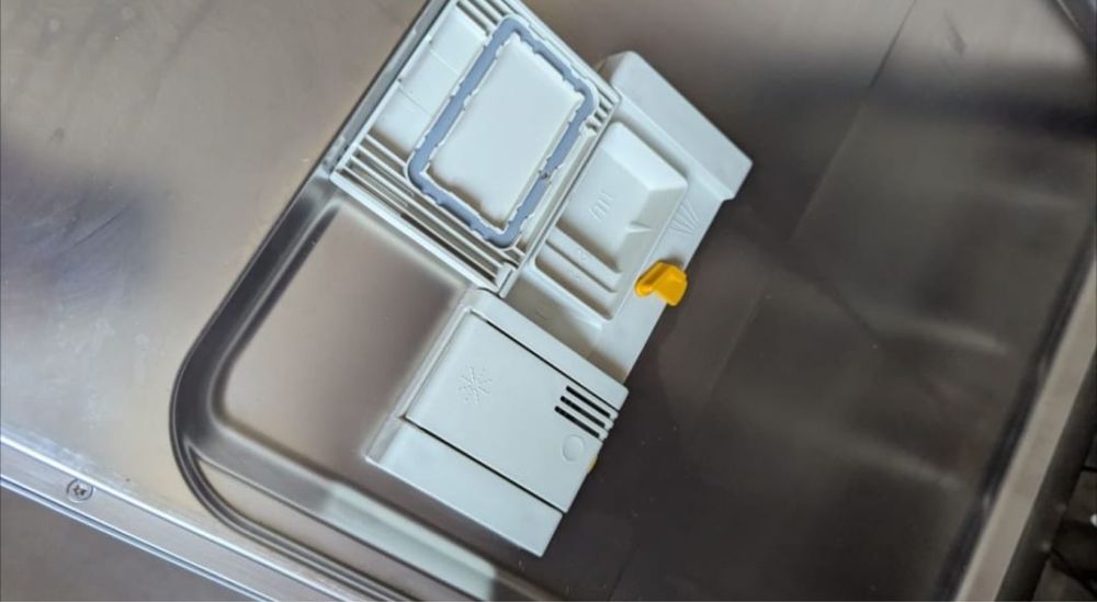 Посудомийна машина Miele 6300i