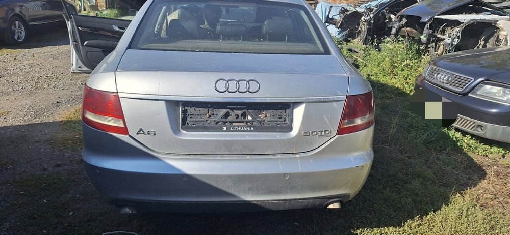 Крило Ауді А6С6.