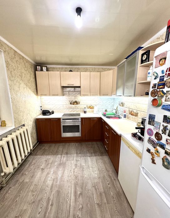 Продам просторный дом в Старых Кодаках.Парковая.