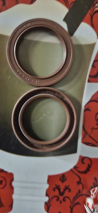 Сальник коленвала
Сальник гумометалевий ELRING