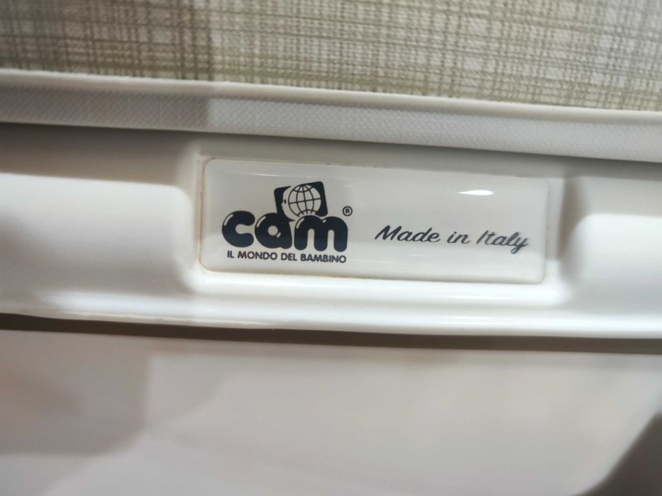 Banheira com muda fraldas para bebê