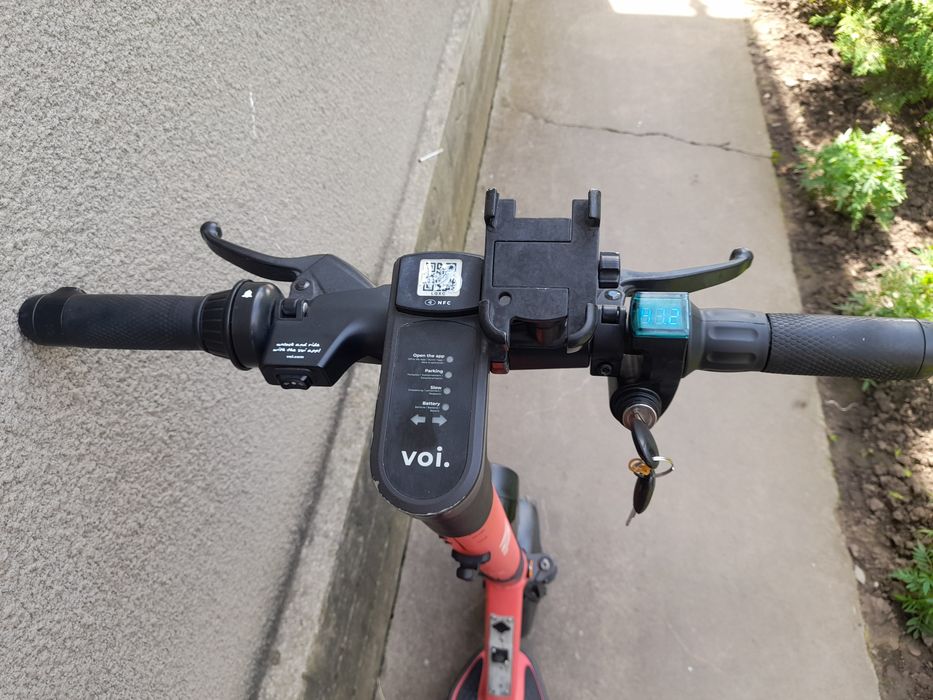 Електросамокат Segway Ninebot Voi Pro